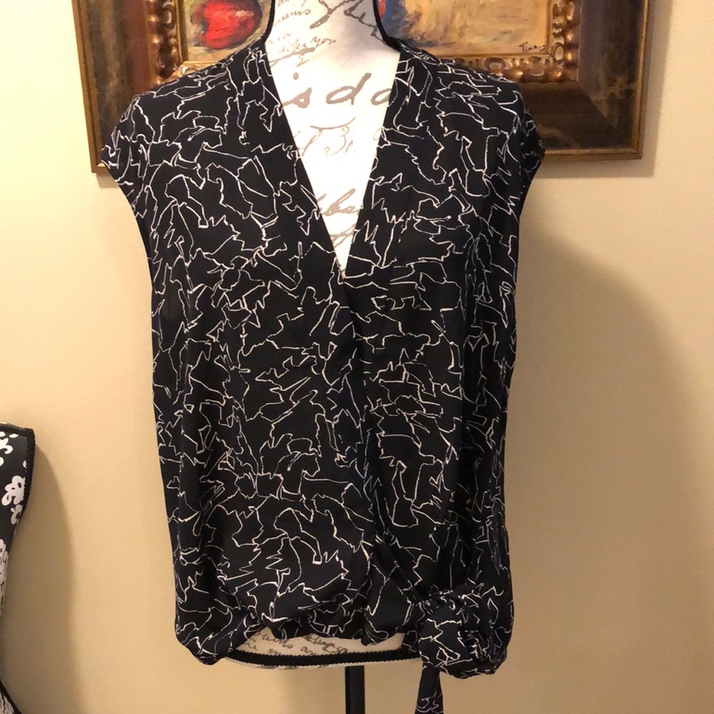 Trouvé Wrap Top with Abstract Print tied bottom snap close lightweight top
